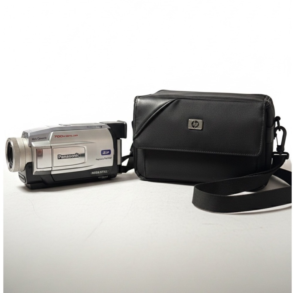 Panasonic PV-DV102D Digital Zoom Video Recorder w HP Carrying Case‎ Untested